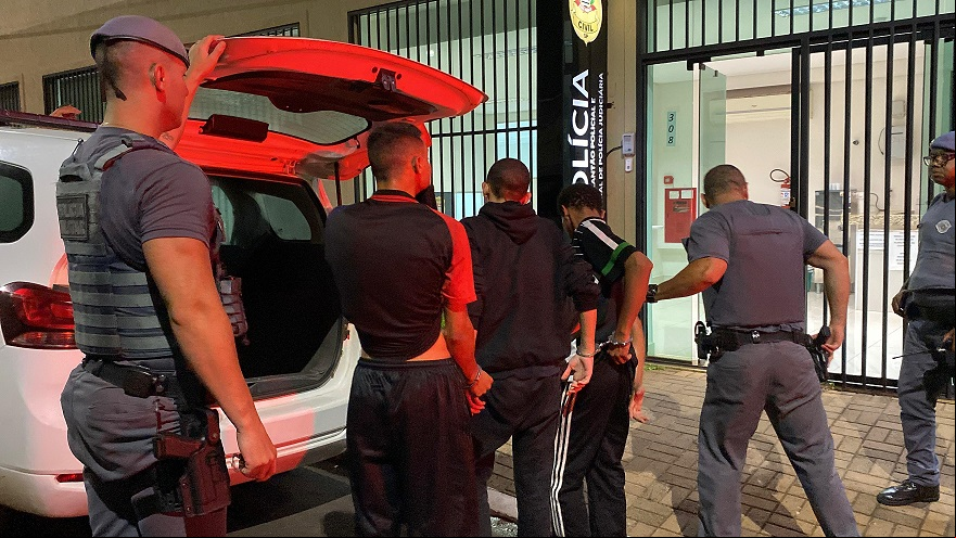 Seis detitdos pela PM após ação rápida 