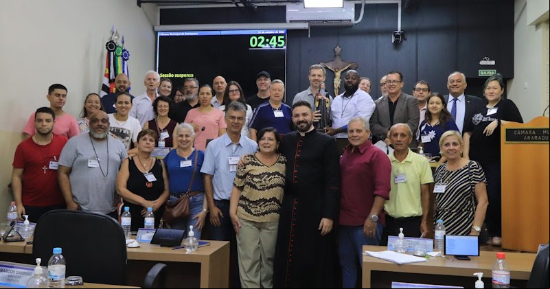A aprovação do projeto foi comemorada pelo padre Rodolfo Faria da Silva  